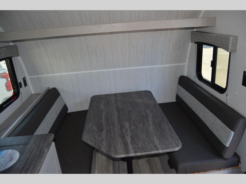 Coachmen RV Clipper Cadet 15CBH dinette 